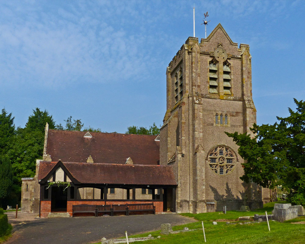 Holy Trinity and St Mary church in Dodford