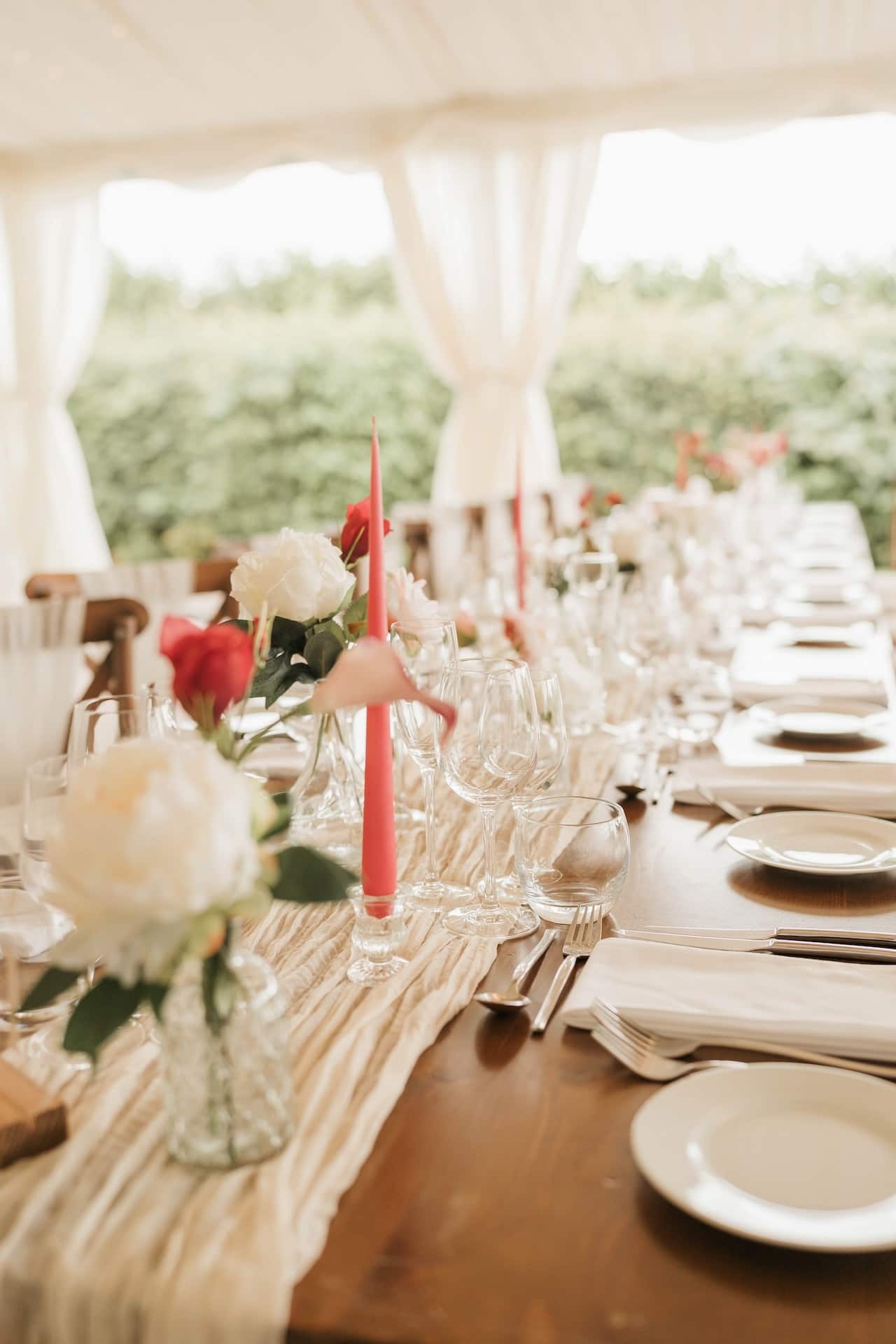 Long table wedding arrangement